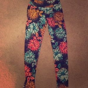 Lula roe one size leggings. Never worn